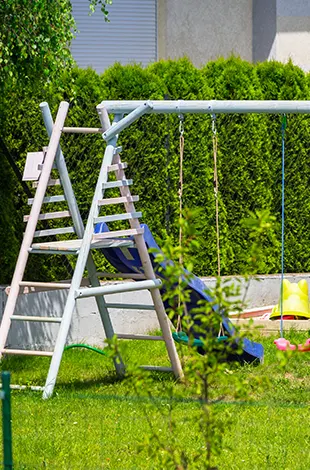 Juegos al aire libre y ocio en el jardín